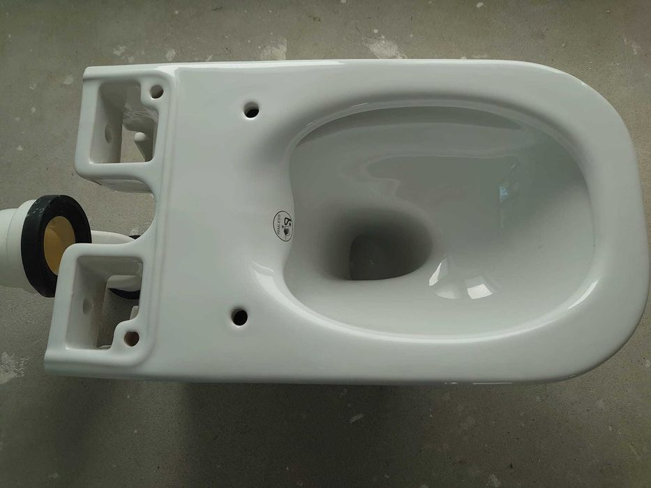 Set wc Roca The Gap back to wall Rimless de vânzare 1000 lei, nou