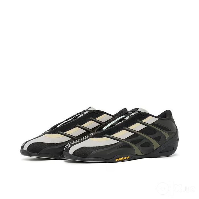 Кроссовки adidas