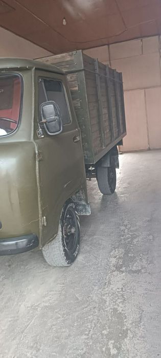 Srochna 1990-yil UAZ
