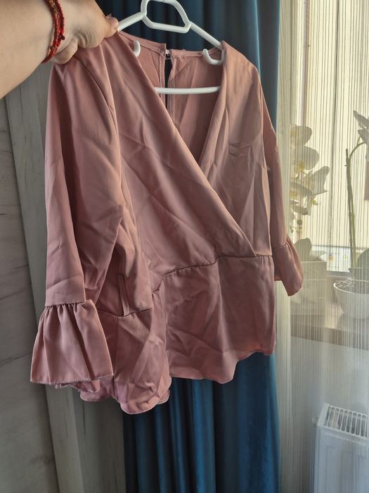 Top roz satin xs M