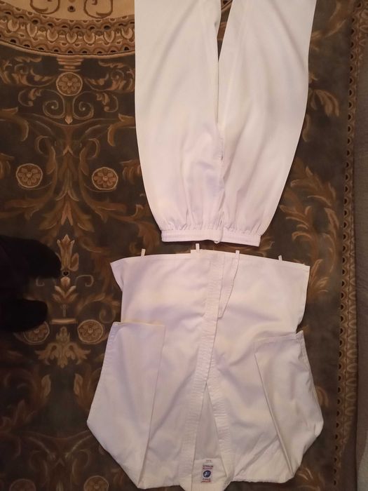 Продам кимоно для ребенка