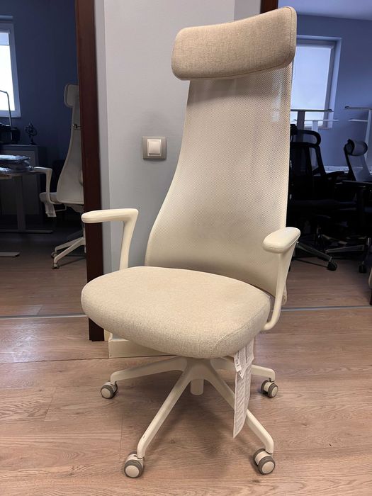 Офис стол Икеа JÄRVFJÄLLET