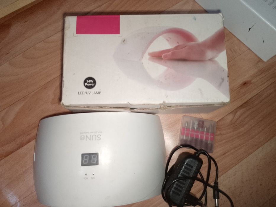 Продам лампу для маникюра