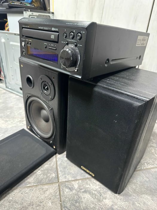 Мини аудио система ONKYO CR-305FX CD  Tuner