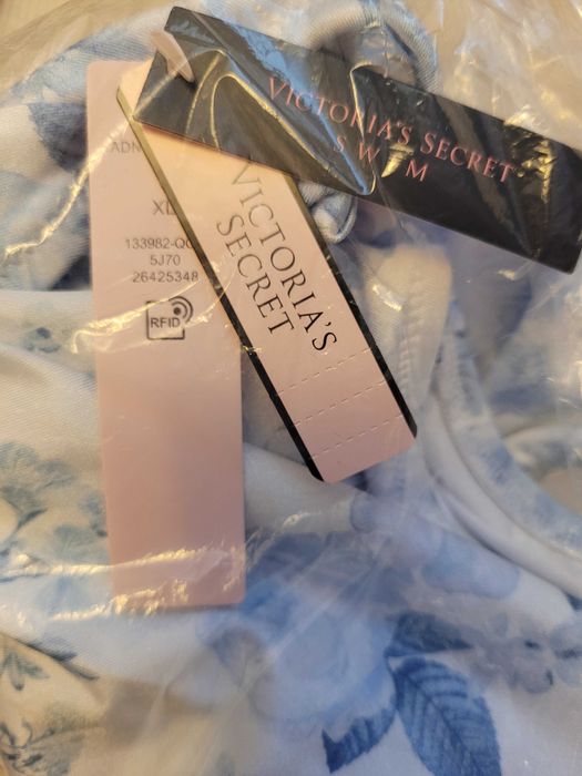 Costum de baie intreg VICTORIA SECRET one piece L si  XL