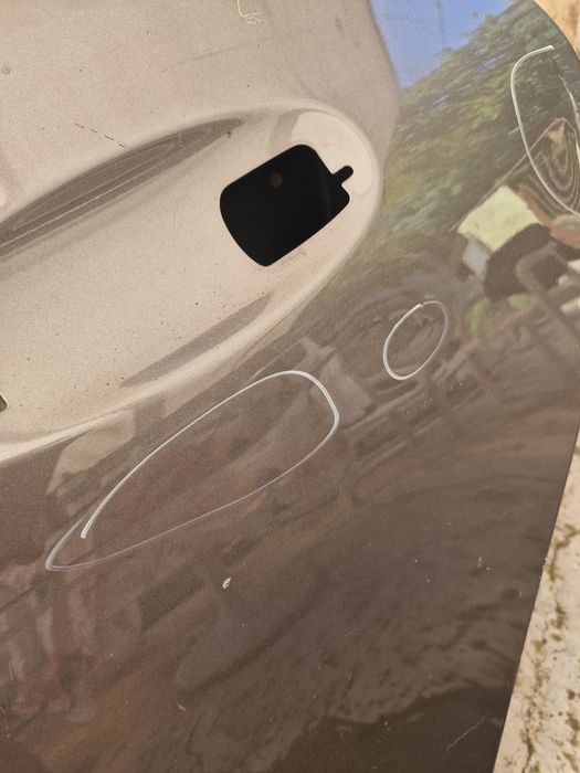 Mercedes Benz B W 247  2020 задна лява врата 2бр.