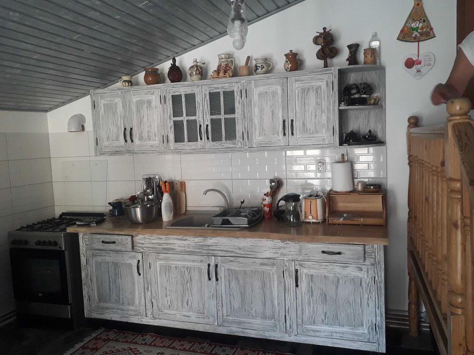 Reconditionare mobilier , scari lemn masiv/PAL