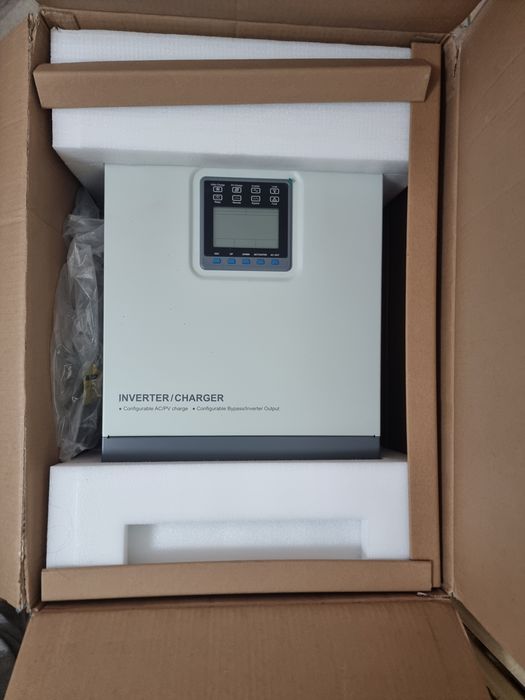 Invertor/charger EPEVER® UP5000-HM8042,panouri fotovoltaice