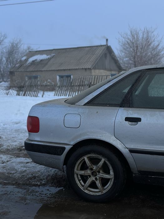 Продам Ауди В4 1994