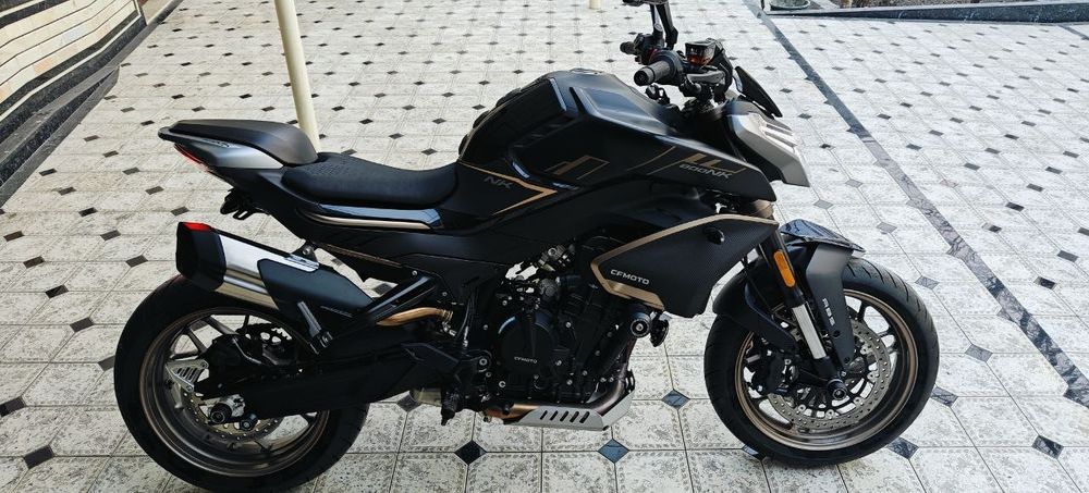 CF MOTO 800 NK sotiladi