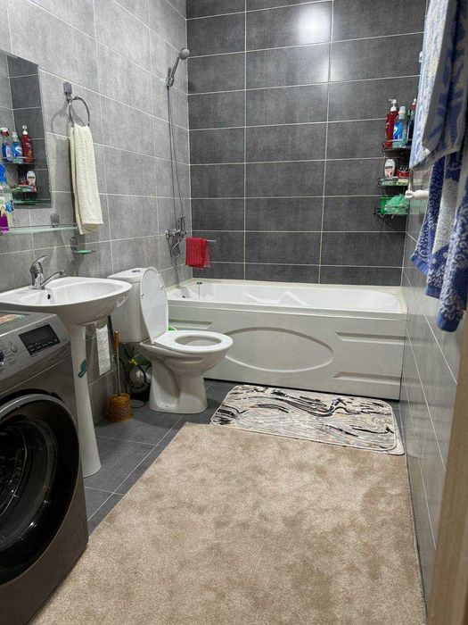 Продам новостройку 3/10/16 улМахтумкули с обстановкой 85кв.м