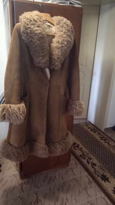 Автентичен кожух от агнешка кожа