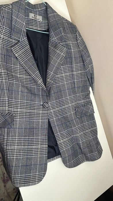 Платья, костюм, пиджак 5000тг б/у