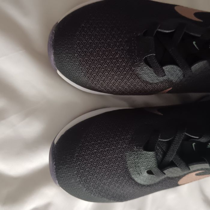 Vand pantofi sport, nr 33, NOI