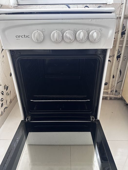 Vand aragaz Arctic cu 4 ochiuri