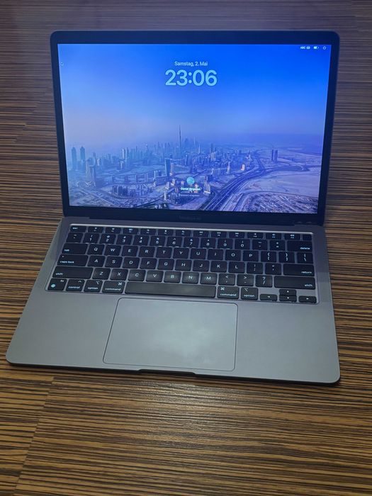 Apple MacBook Air M1 Chip (13 inchi, 8GB RAM, 128GB SSD) Space Gray