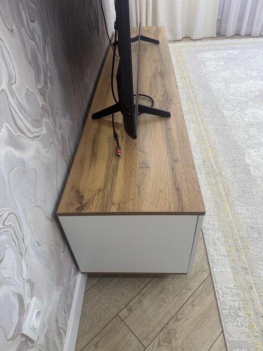 Подставка под ТВ