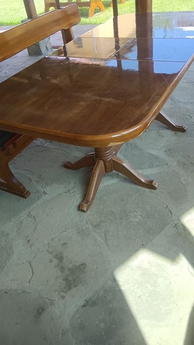 Масивна дървена маса с р-р 180/90см.