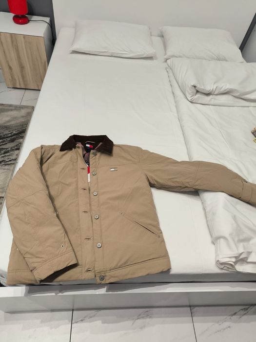 Tommy jeans jachetă.