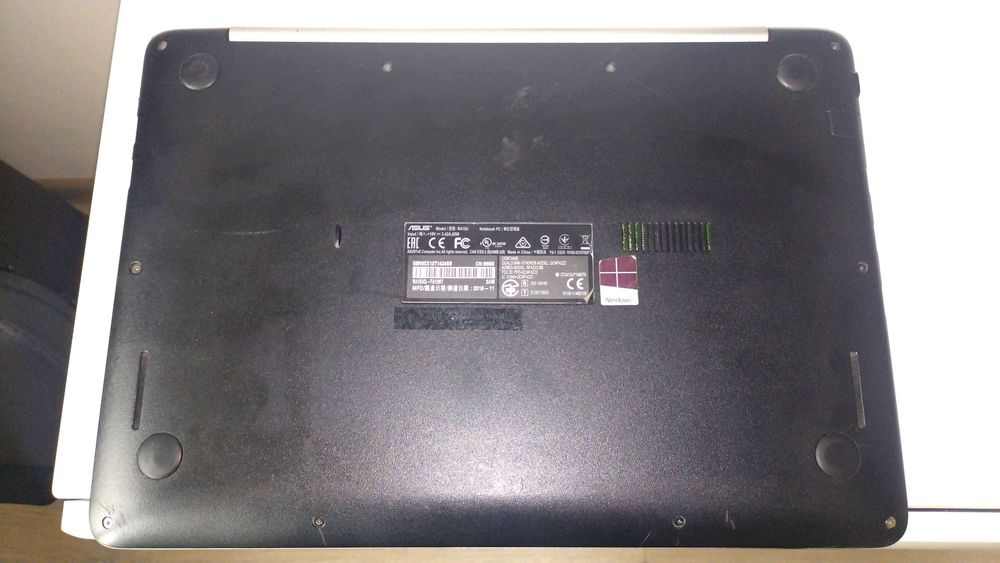 Asus R415U 14", Core i7-7500,12GB DDr4,256 GB,nVidia940MX