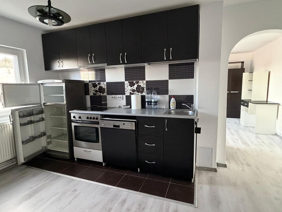 Apartament cu 3 camere