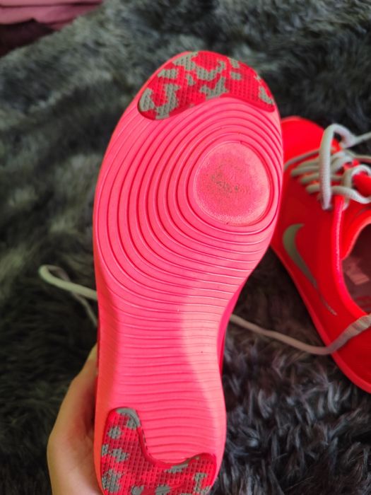 Маратонки Nike 39 номер