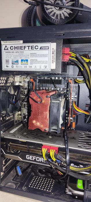 Intel xeon 20 yader. 16 gb ddr4. 1 tb. 3070 ti gamerock