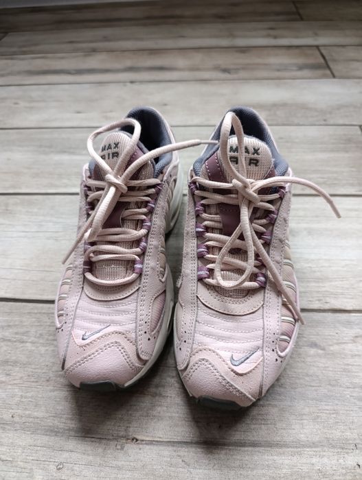 Маратонки Nike air max