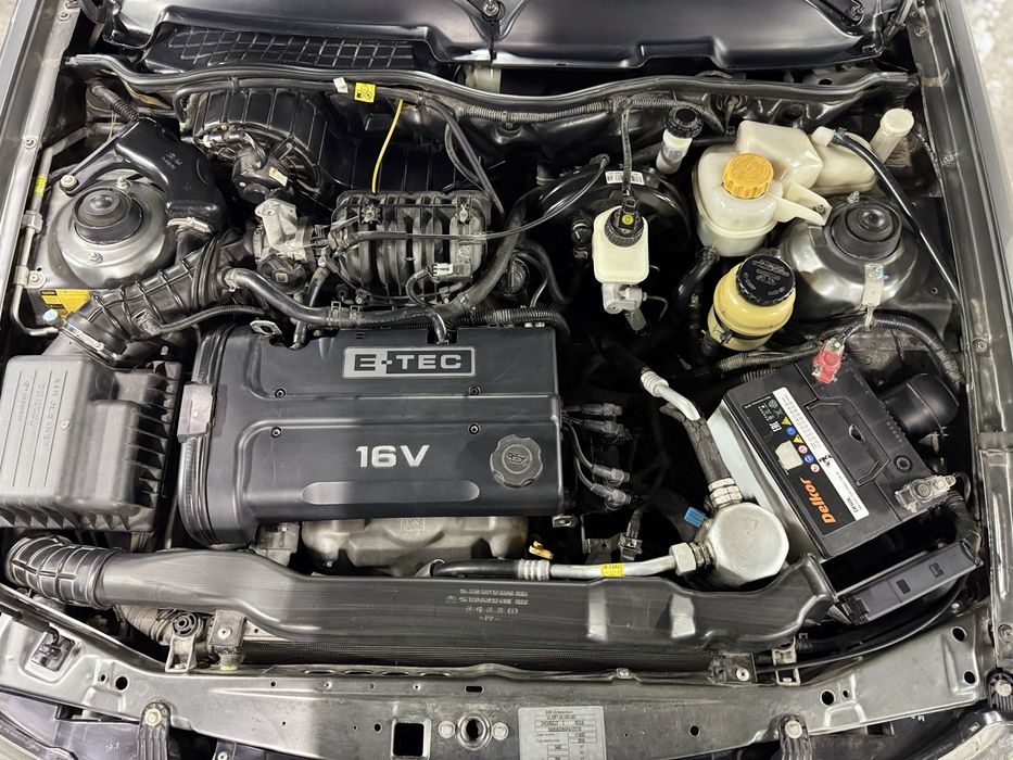 Nexia 2, 1.6 мотор (донс)  кондиционер, мокрый асфальт