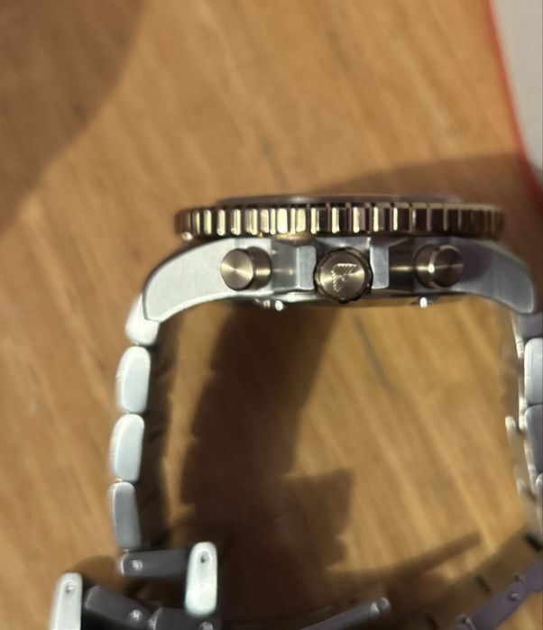 Emporio Armani 100M/330FT solar