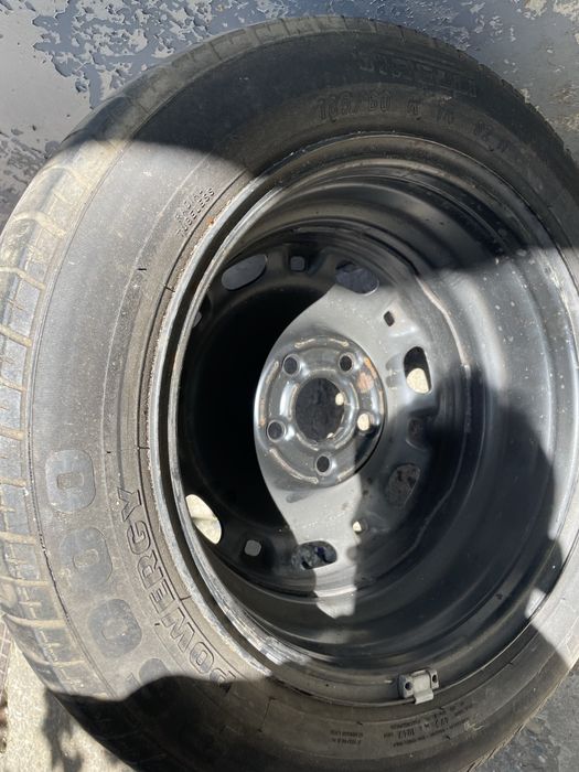 Janta tabla cu anvelopa de vara dimensiuni 185/60/r14