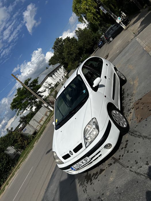 RENAULT Scenic 2000 — imagine 3
