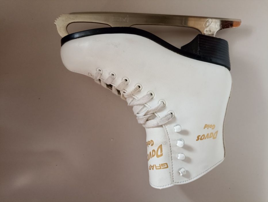 Продам коньки GRAF 37 р.