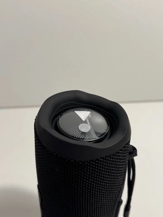 Колонка jbl flip 6 безжична ЧИСТО НОВА