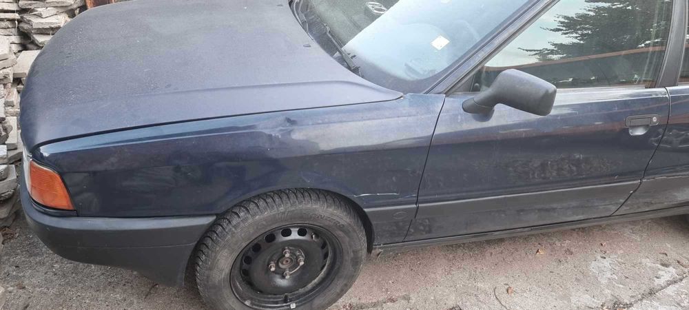 Ауди  80  1.6  бензин