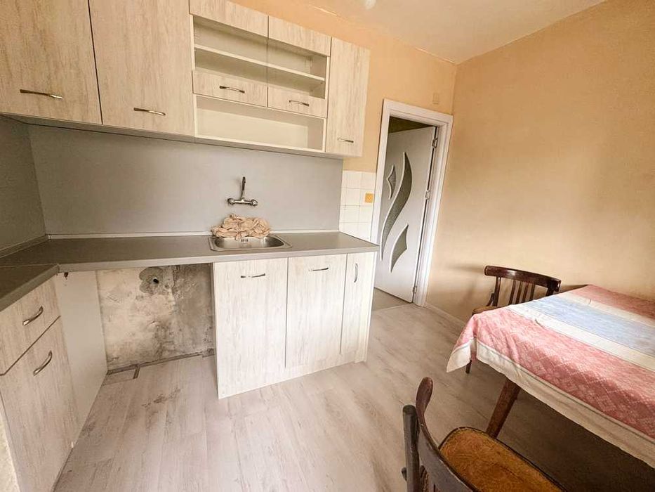 Продава се Едностаен апартамент в Русе, Дружба 1 - 37 кв.м за 1190 €/кв.м - Снимка #2