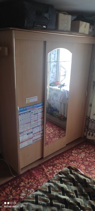 Продам спальный гарнитур