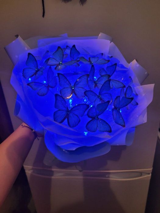 Buket Kapalak har-hil rangi bor talablarga binoan