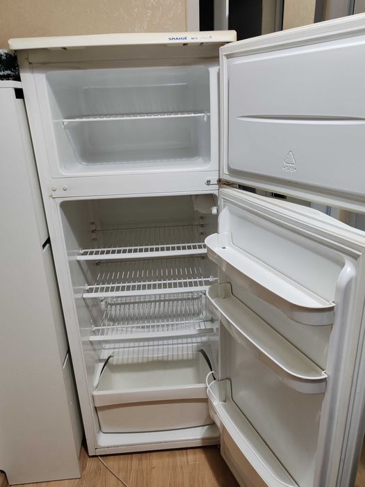 Хладилник Snaige