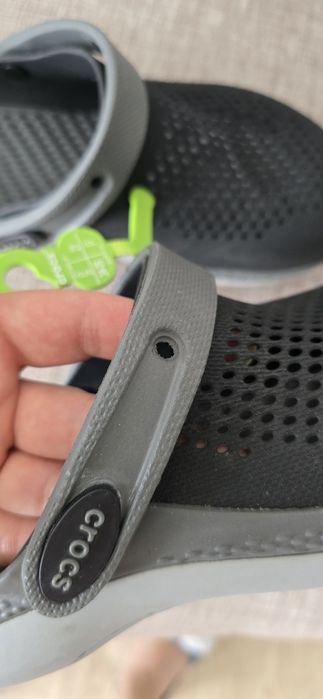 Продам CROCS оригинал 34-35 размера