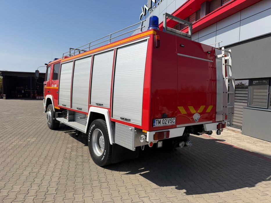 Mașina de pompieri 3000 Litri,  Steyr 4x4, echipată si înmatriculată