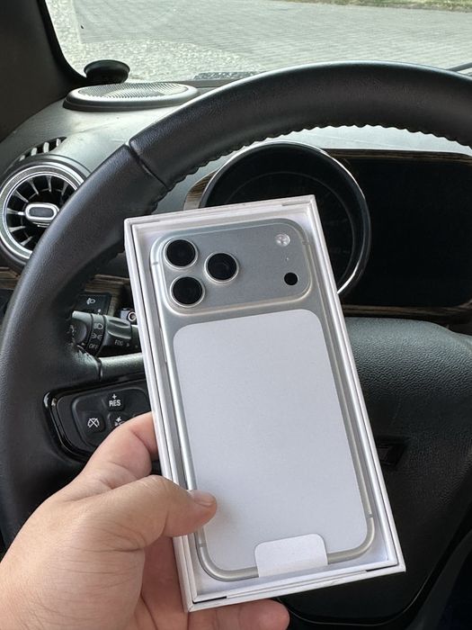 iphone 17 pro max (28 sikl)