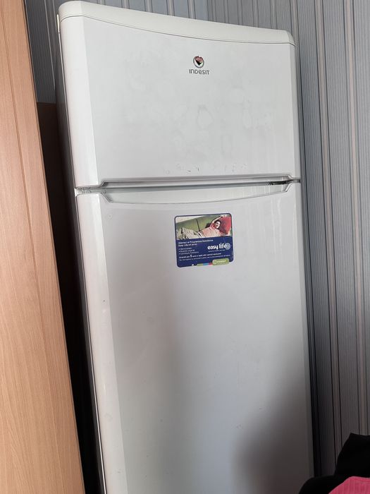 Indesit Холодильник