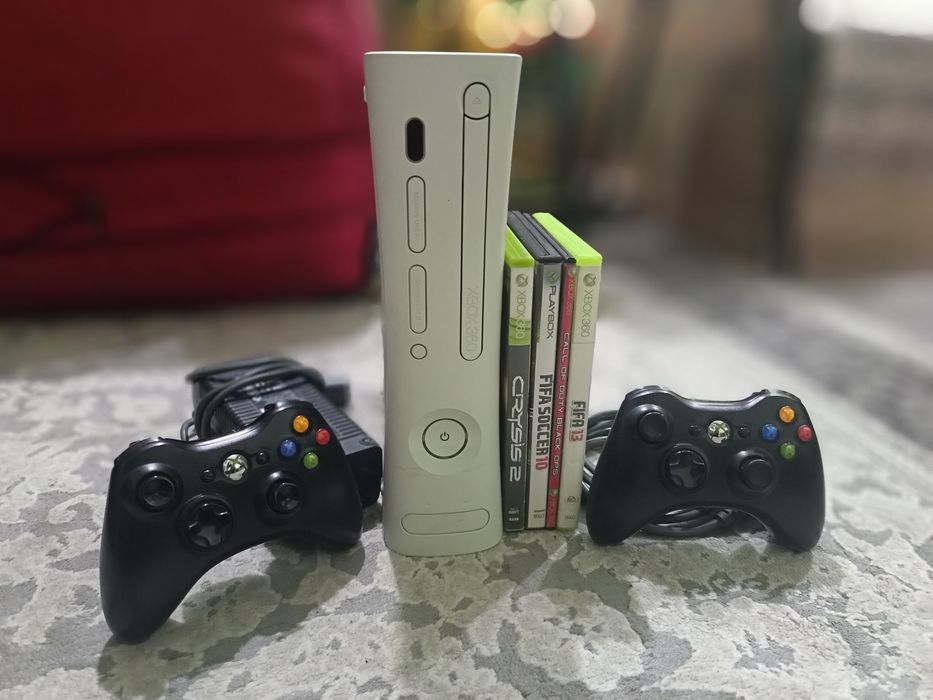 XBOX 360, в хорошем состоянии.