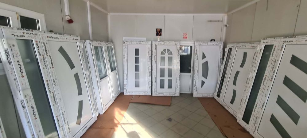 Uși Termopan PVC Noi – Modele Premium cu Panel Ornamental (Böhler)