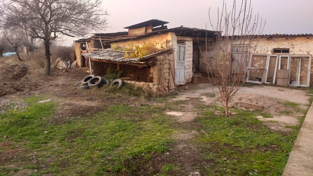 Uy sotiladi kelishilgan narxda