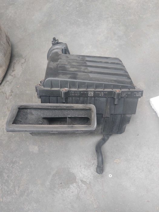 Carcasa filtru aer Octavia 3/Golf 7/Leon 3/ Passat B8 - 1.6tdi clh