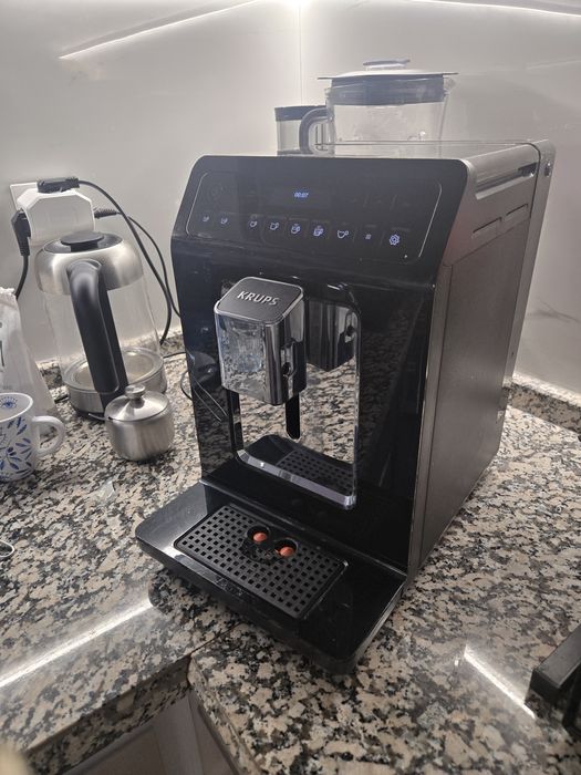Кафе машина KRUPS Fully Automatic EA89