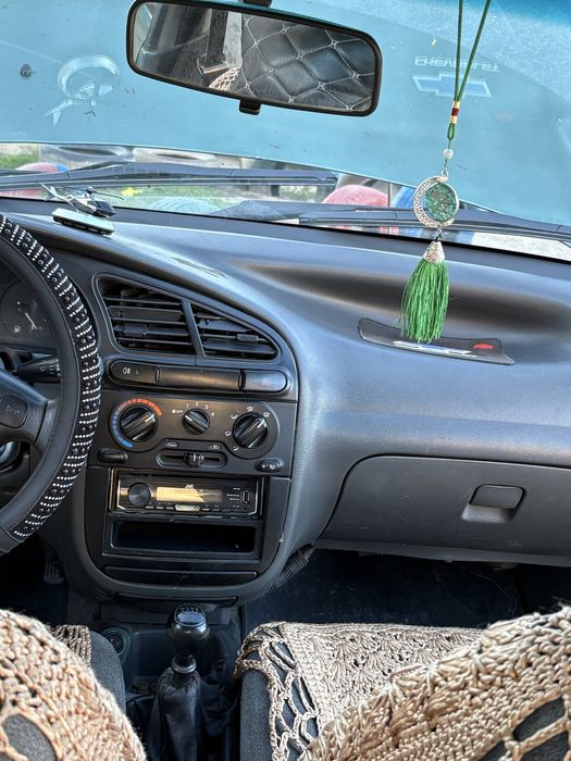 Автомобиль Шевроле Ланос