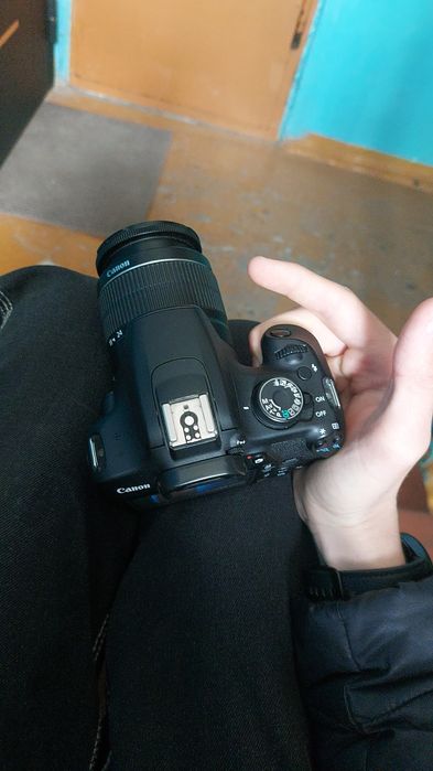 Canon 1200g kit фотоаппарат